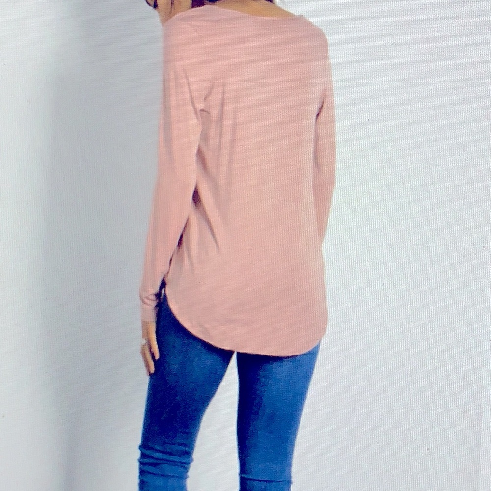 Mod Ref - BLUSH Perfect Tee❤️❤️❤️ MOD REF - Picture 2 of 7